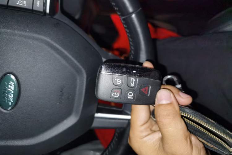 Used Land Rover Discovery Sport 2015 2.0T SE
