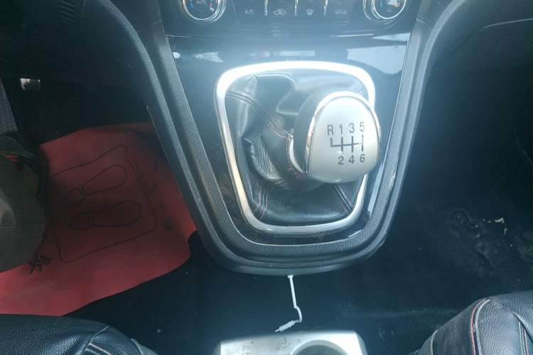 Used Haval H6 2013 Upgraded Model 1.5T Manual Two-Wheel Drive Elite Version