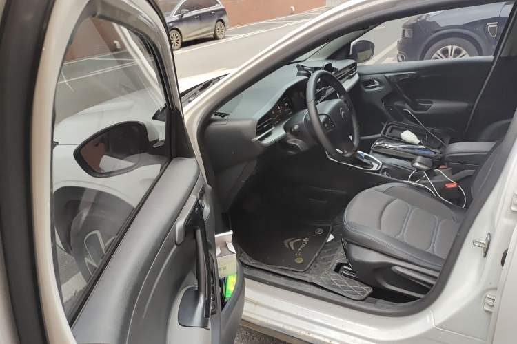 Used Citroen C3-XR 2021 190THP DCT ZhiShang Edition Driver Seat