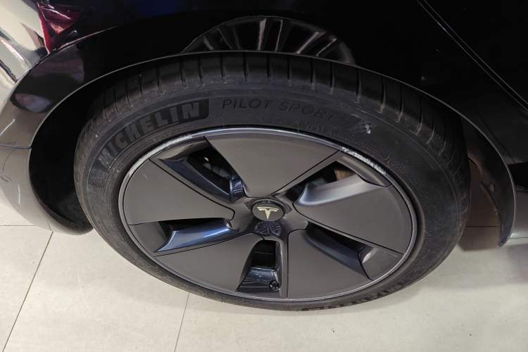 Used Tesla Model 3 2022 Rear-Wheel-Drive Version
