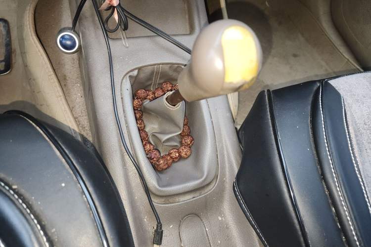 Used FAW Senya M80 2011 Value Edition 1.3L Manual 5-Seater
