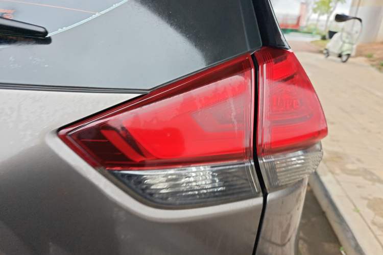 Used Nissan X-Trail 2017 2.0L CVT Comfort Edition 2WD
