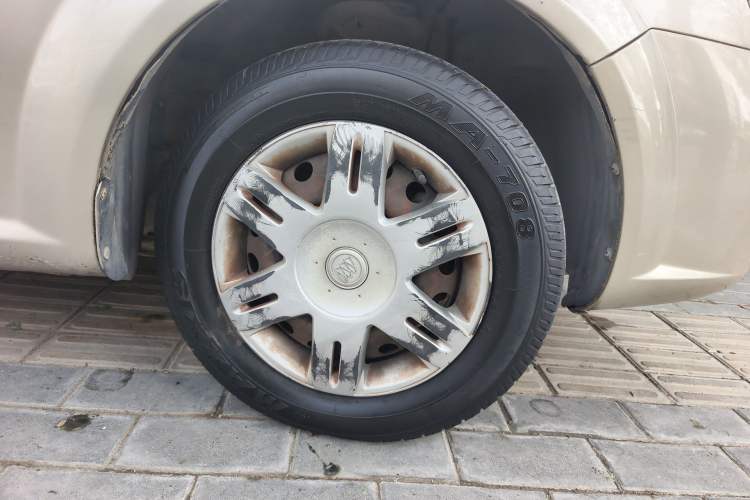 Used Buick Excelle 2013 1.5L Manual Classic Model Right Front Wheel Hub