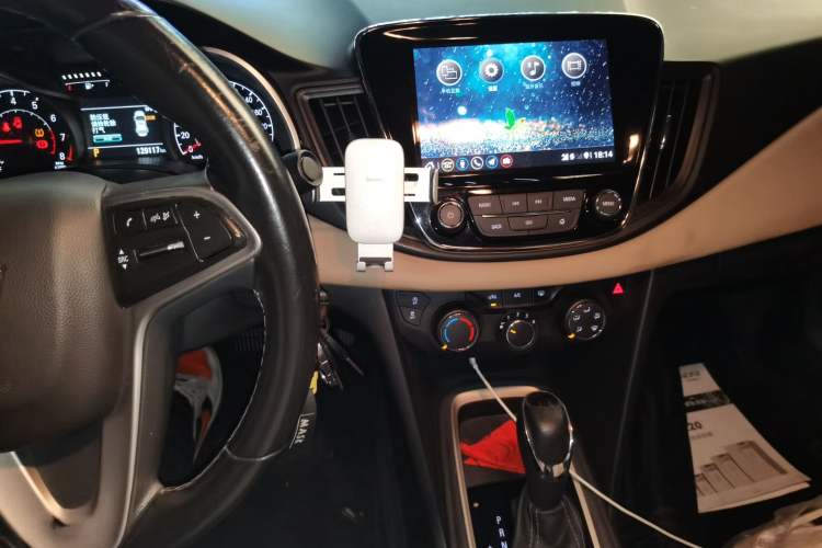 Used Chevrolet Monza 2021 320 Automatic Enjoyment Sunroof Edition