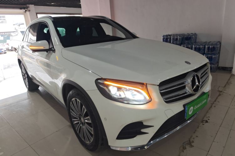 Used Mercedes-Benz GLC 2017 GLC 260 4MATIC Dynamic Edition Front Right 45 Deg