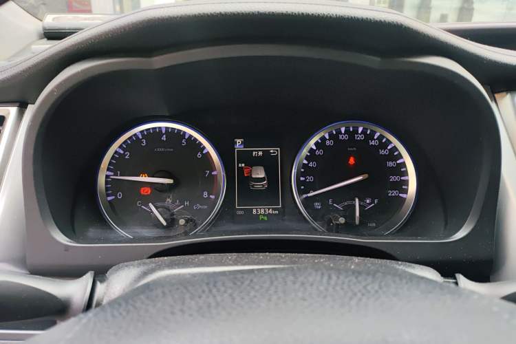 Used Toyota Highlander 2018 2.0T Four-Wheel Drive Prestige Version 7 Seats China V Emission Standard