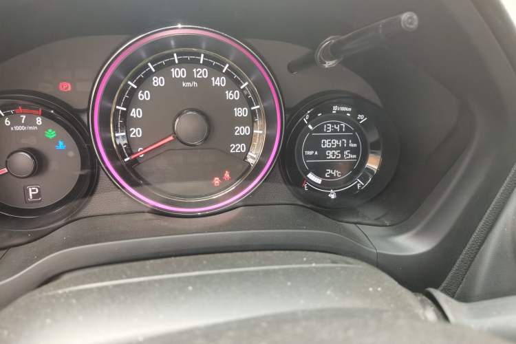 Used Honda XR-V 2017 1.8L EXi CVT Comfort Version Odometer Close Up