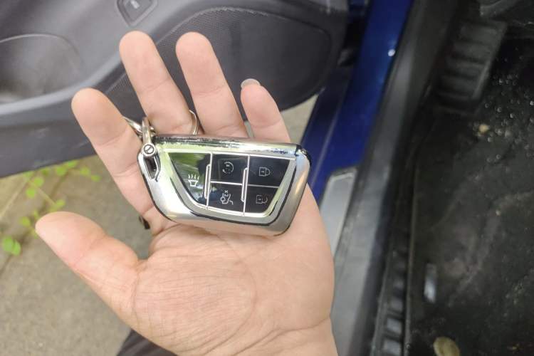 Used Cadillac CT5 2020 Revised 28T Platinum Sport Edition Vehicle Key