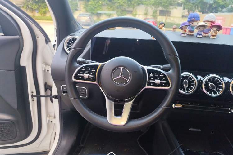 Used Mercedes-Benz GLA 2023 Facelifted GLA 200