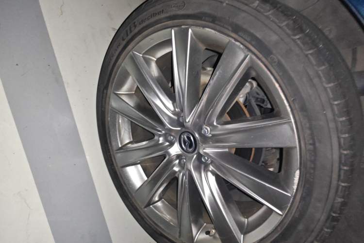 Used Mazda Atenza 2020 2.5L Skyline Sport Edition Right Front Wheel Hub
