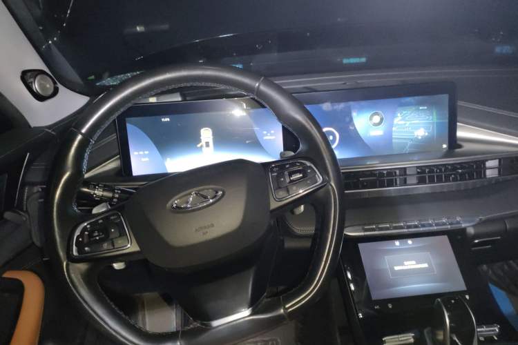 Used Chery Tiggo 8 PLUS 2021 290TGDI DCT Luxury Edition
