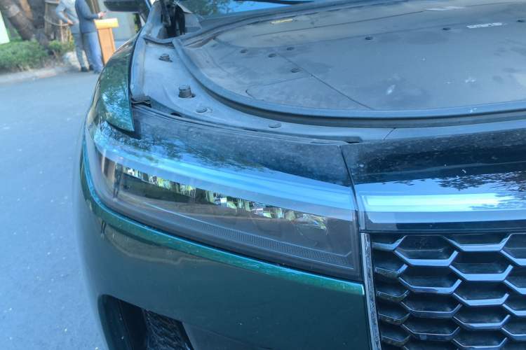 Used Li Auto ONE 2021 Extended-Range 6-Seater Version Right Front Headlight