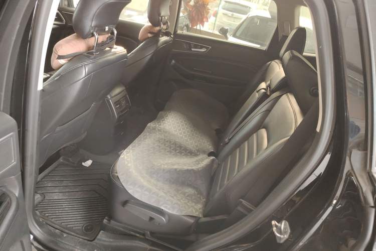 Used Ford Edge 2017 EcoBoost 245 Two-Drive Platinum Edition 5 Seats