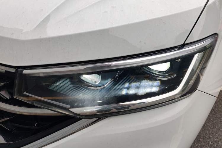 Used Volkswagen Tayron 2023 280TSI Two-Wheel-Drive Luxury Plus Advanced Version Left Front Headlight