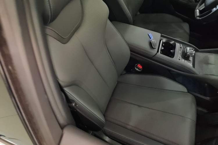 Used BYD Qin L 2025 DM-i Smart Drive 120KM Superior Model