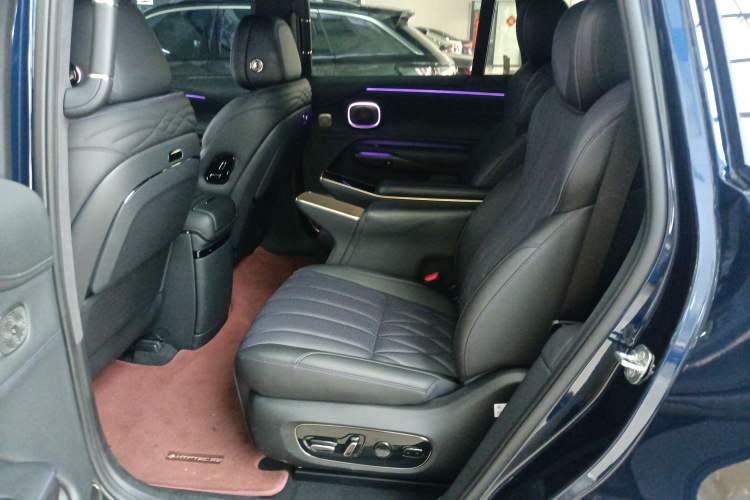 Used Hyptec HL 2025 700 Ultra Six-Seater All-Wheel-Drive LiDAR Version Left Rear Seat