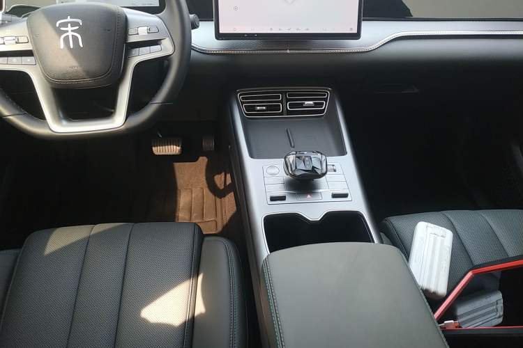 Used BYD Song Pro New Energy 2025 2nd Generation Intelligent Driving Version DM-i 75KM Leading Edition Gear Lever