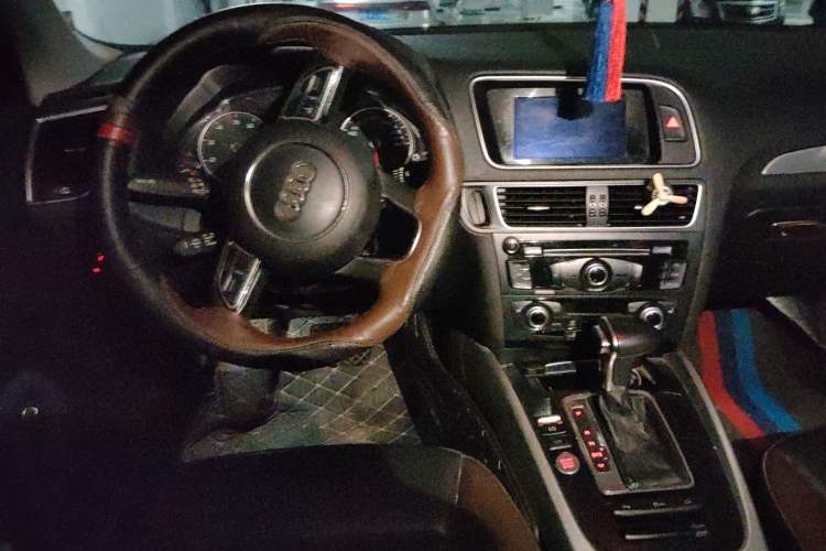 Used Audi Q5 2017 40 TFSI Comfort Model
