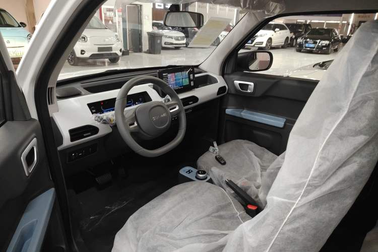 Used Geely Galaxy Panda 2024 Panda Mini 200km Endurance Bear