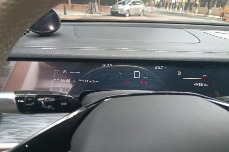 Used NETA S 2022 Pure Electric 715 km Range Rear-Wheel Drive Mid-Range Version