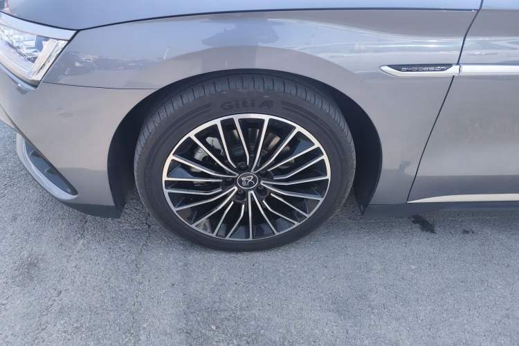 Used BYD Han 2022 DM-i 121KM Luxury Model