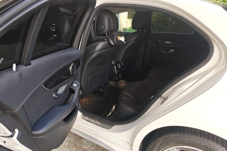 Used Mercedes-Benz C-Class 2021 C 200 L Fashion Edition Sport Version Left Rear Seat