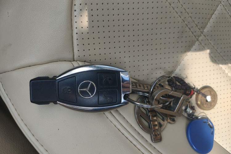 Used Mercedes-Benz GLE 2017 GLE 320 4MATIC Dynamic Model Vehicle Key