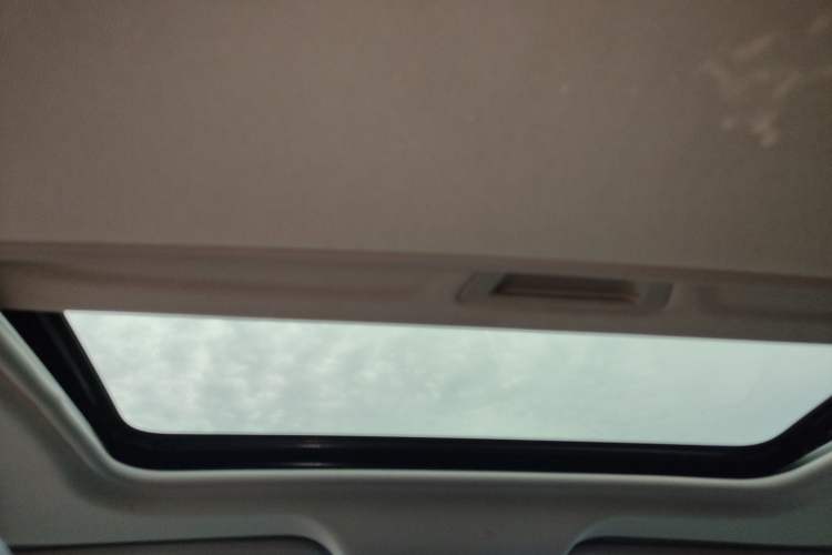 Used Buick GT 2019 18T Automatic Connected Elite Model China VI Standard Headliner