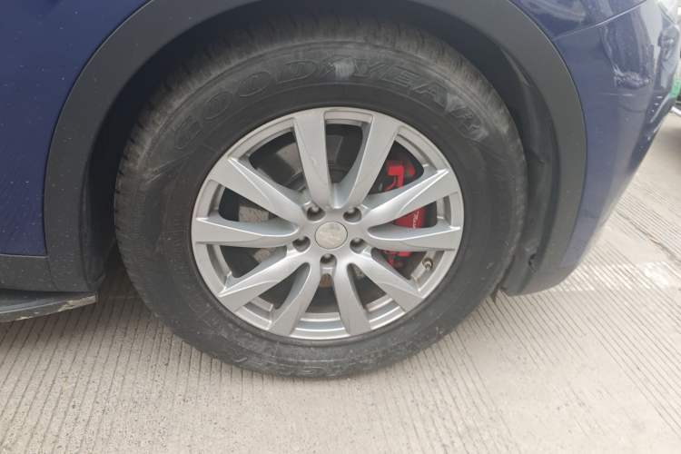 Used Maserati Levante 2016 3.0T Standard Edition Right Front Wheel Hub