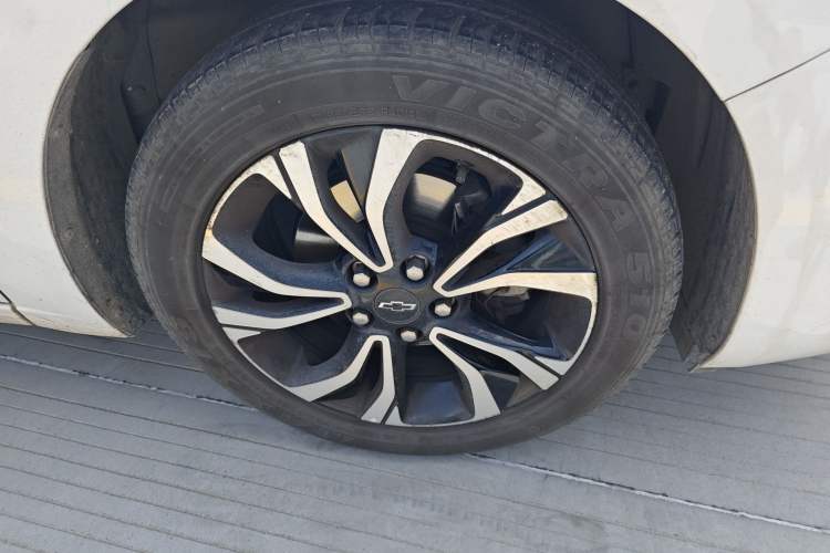 Used Chevrolet Monza 2019 RS 330T Automatic Comfort Edition China VI Standard Right Front Wheel Hub