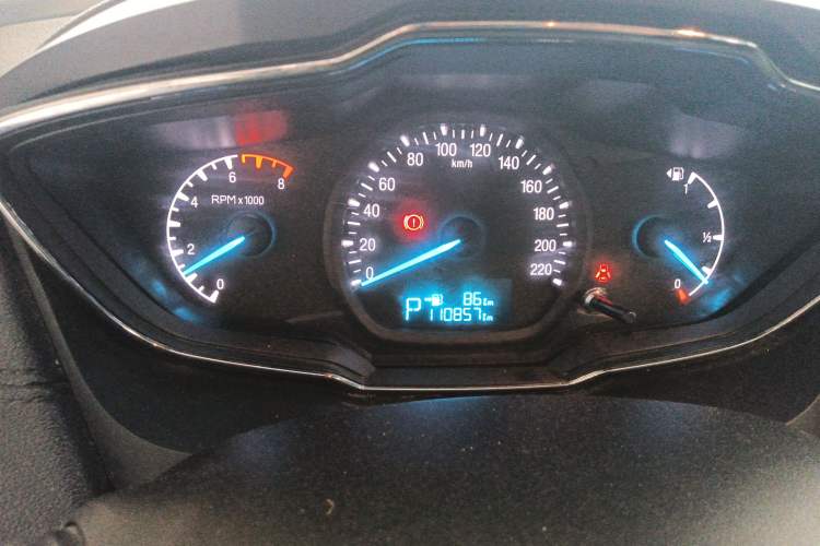 Used Ford Escort 2015 1.5L Automatic Fashion Model Instrument Cluster
