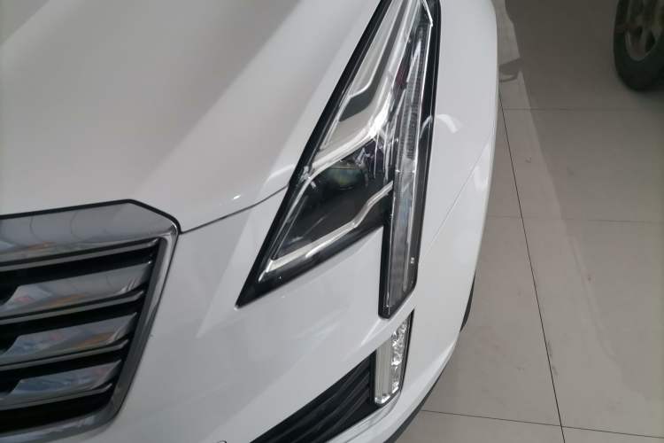 Used Cadillac XT5 2016 28T Four-Wheel Drive Luxury Model
