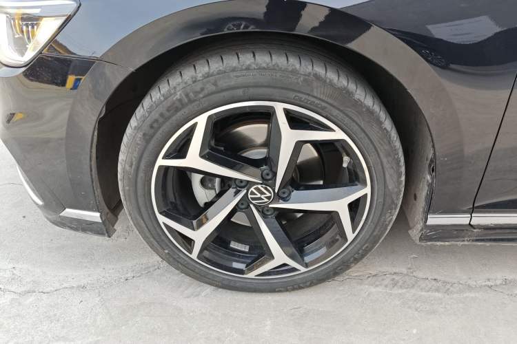 Used Volkswagen Magotan 2023 2 Million Units Commemorative Edition 330TSI DSG Luxury Version