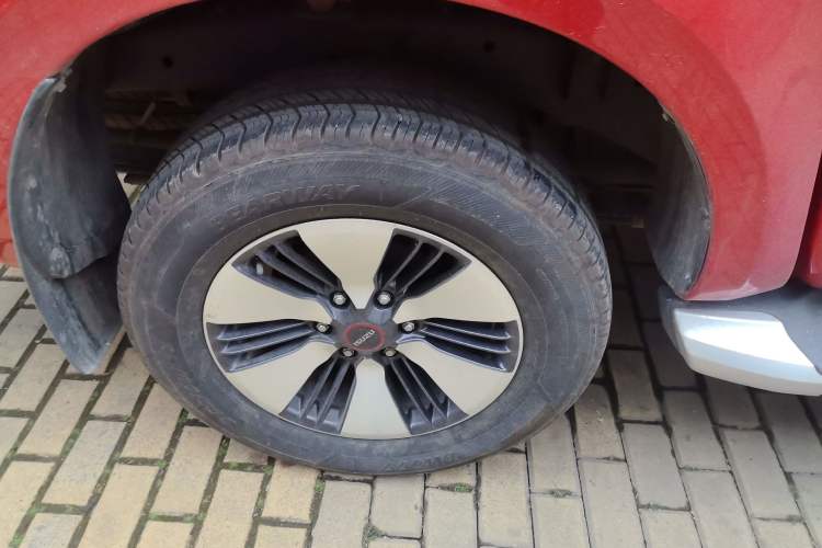 Used Isuzu D-MAX 2021 1.9T Automatic 4x4 Diesel Global Huan Dong RZ4E