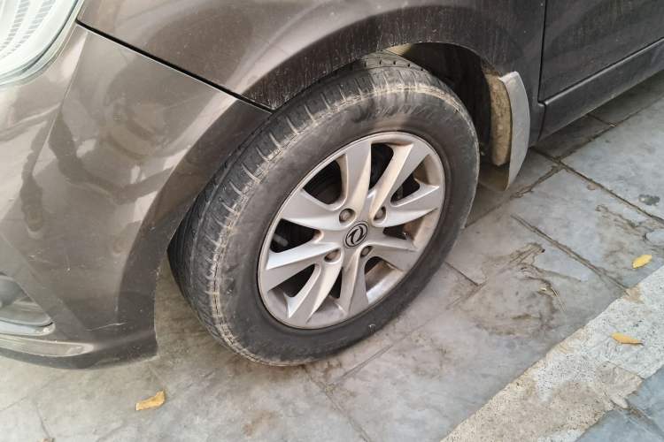 Used Dongfeng Fengon 330 2019 1.5L 330S Manual Comfort Version China VI Standard