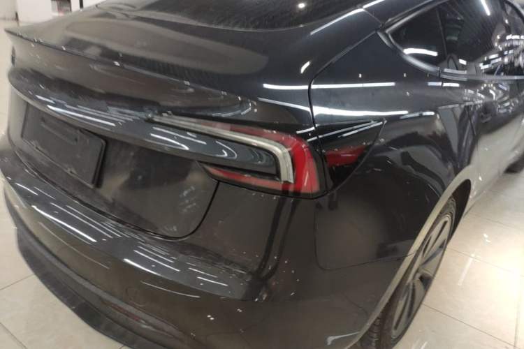 Used Tesla Model 3 2025 Rear-Wheel-Drive Version
