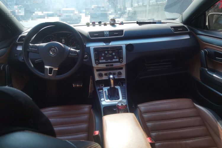 Used Volkswagen FAW-Volkswagen CC 2015 2.0 TSI Luxury Model Center Console