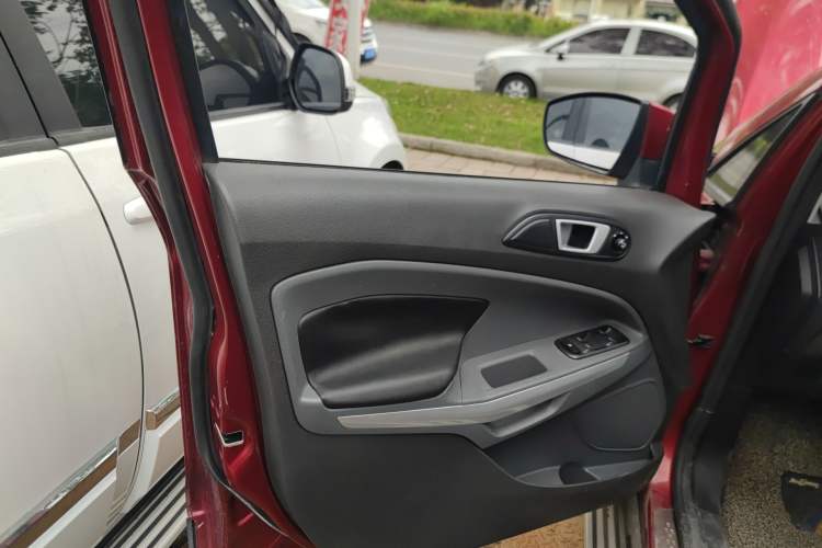 Used Ford EcoSport 2013 1.5L Automatic Fashion Model