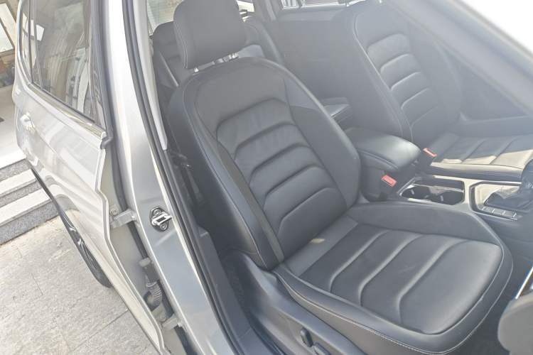 Used Volkswagen Tiguan L 2018 330TSI Automatic Two-Wheel Drive Comfort Edition