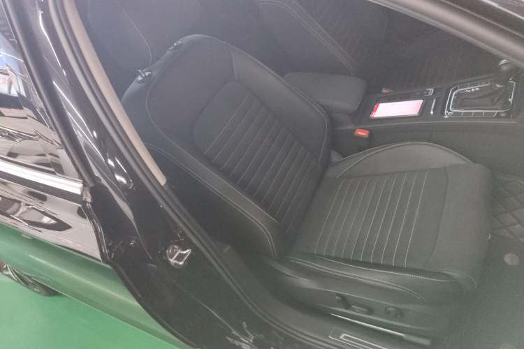 Used Volkswagen Magotan 2020 330TSI DSG Luxury Edition