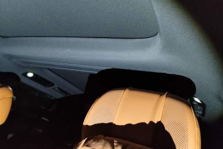 Used Hima AITO M9 2024 Range-Extended Ultra Version 42 kWh 6-Seater Model Headliner