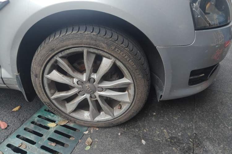 Used Audi A3 2012 Sportback 1.4T Comfort Model Right Front Wheel Hub