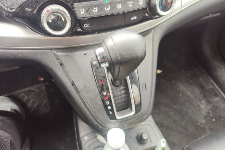 Used Honda CR-V 2016 2.0L Two-Wheel Drive Classic Edition