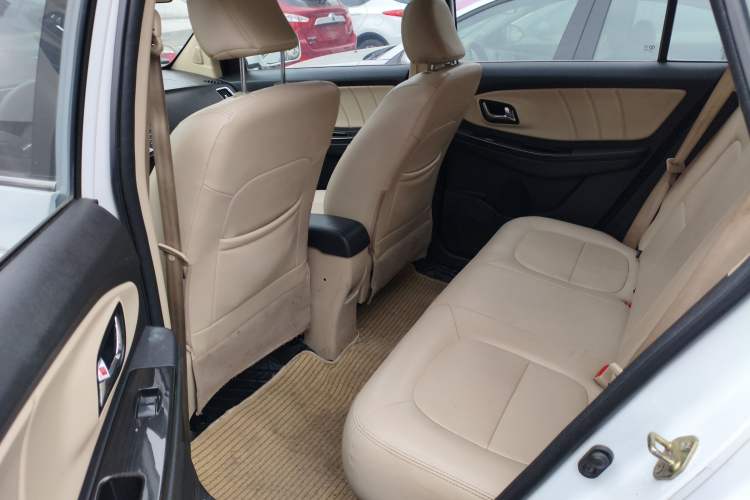 Used FAW Yingzhi G3 2015 1.5L CVT Zhihao Edition Left Rear Seat