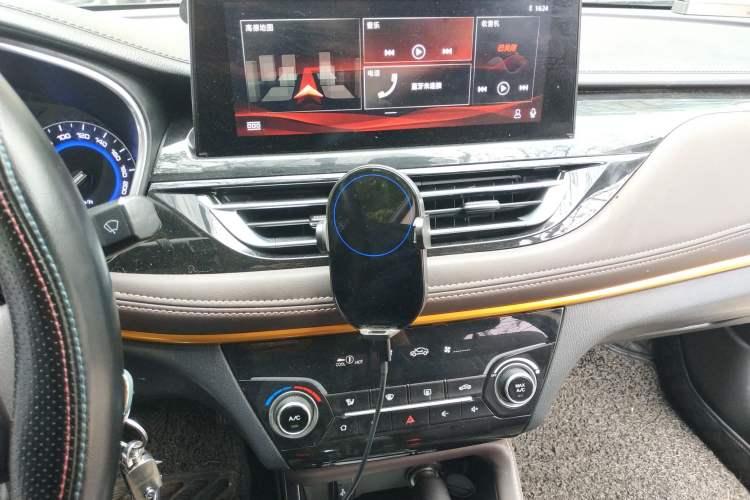 Used CHANGAN Eado DT 2018 1.6L Manual Smart Enjoyment Model Audio And AC Panel