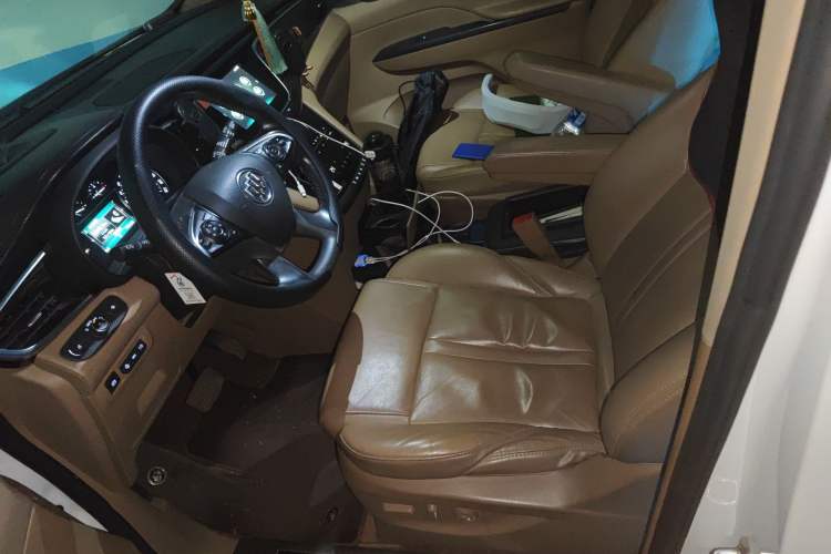 Used Buick GL8 2017 ES 28T Flagship Model China V Standard Left Front Seat