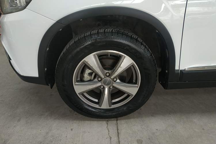 Used Haval H6 2017 Red-Label Sport Edition 1.5T Manual Two-Wheel Drive Elite Model