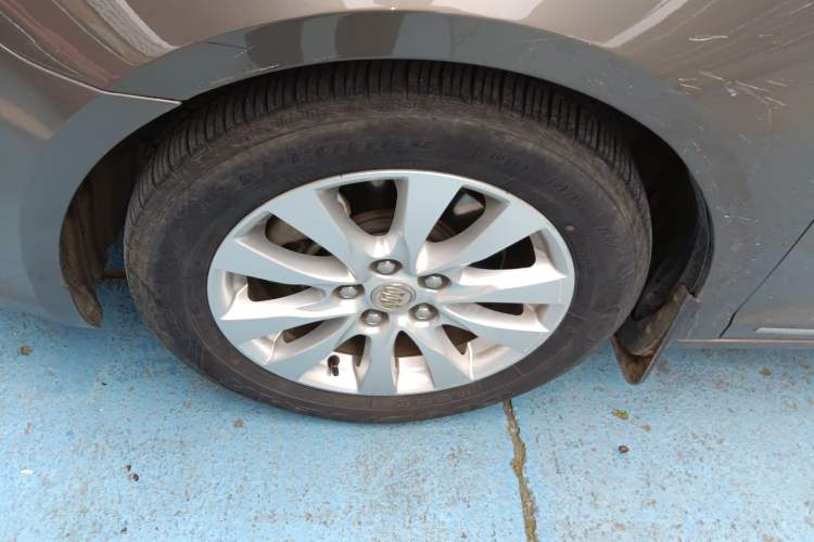 Used Buick LaCrosse 2013 2.4L SIDI Leading Comfort Version
