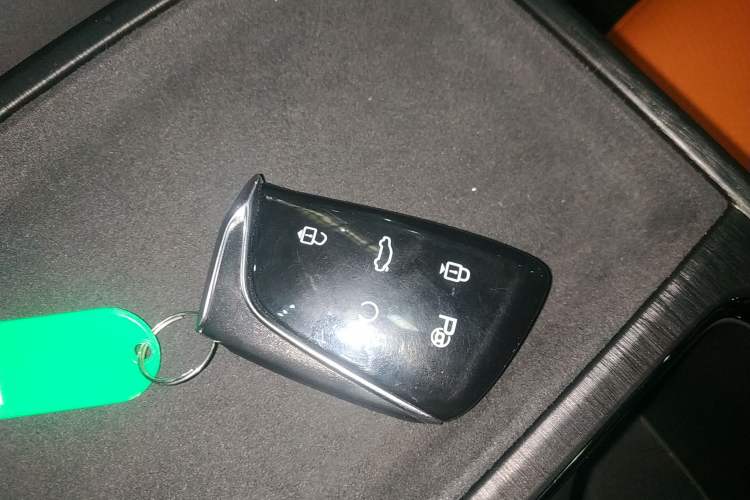 Used Dongfeng Aeolus L7 New Energy 2024 205 Plus Vehicle Key