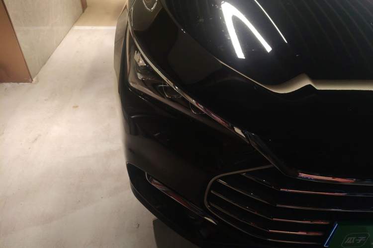 Used BYD Tang 2019 2.0T Automatic SmartConnect Luxury 7-Seater China VI Standard Right Front Headlight